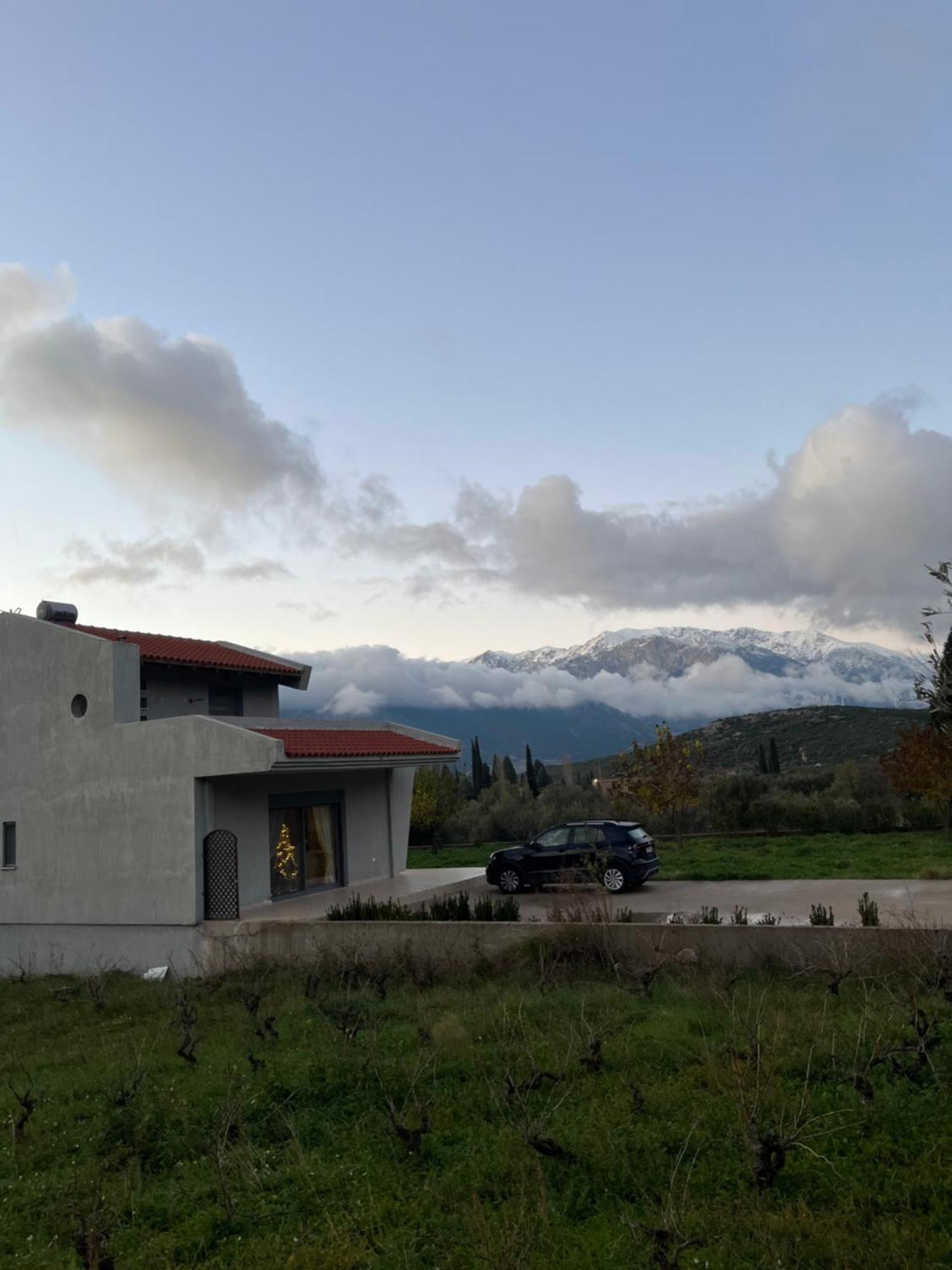Stellas Guesthouse Near Arachova Stírion Exterior foto